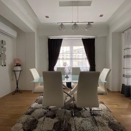 Royal King Apartment Κουμάνοβο Εξωτερικό φωτογραφία
