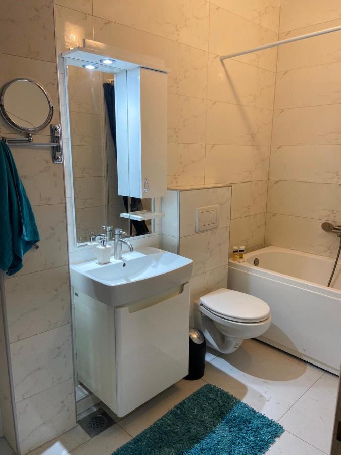 Royal King Apartment Κουμάνοβο Εξωτερικό φωτογραφία